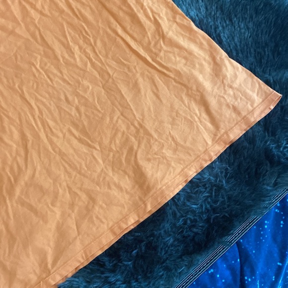 Peach tank top - Picture 4 of 17